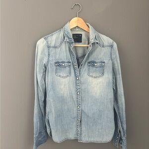 Vintage American Eagle Outfitters Light Blue Denim Western Button Up | Size 8